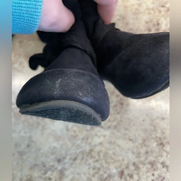 2/$12 Tall black toddler boots !! - Picture 3 of 6